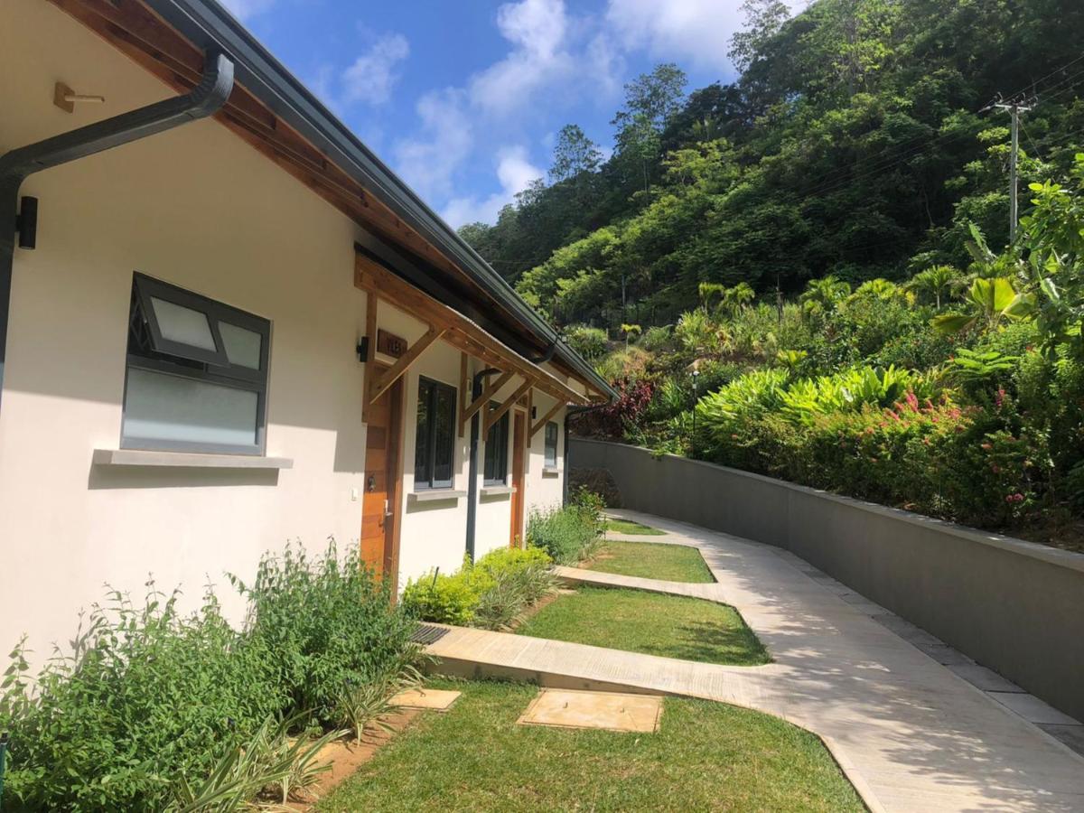 Paradise Chalets Yoga&Wellness Takamaka Extérieur photo